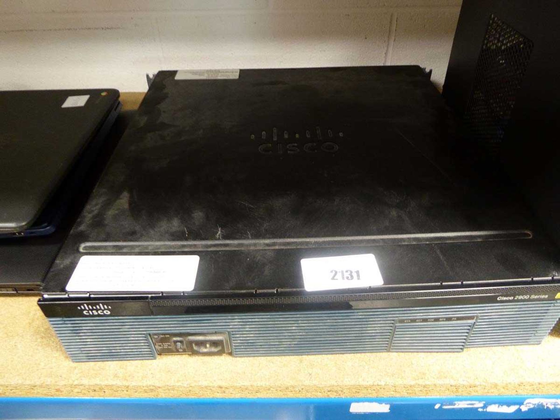 +VAT Cisco 2900 Series server unit