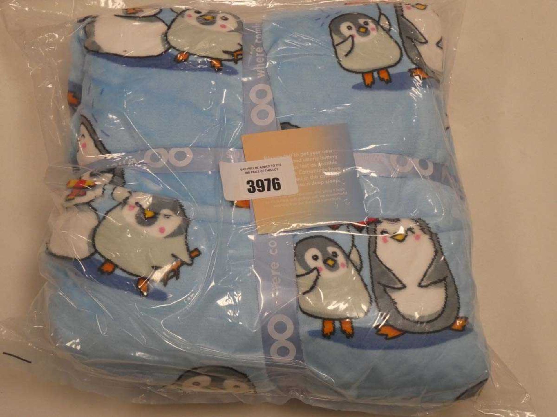 +VAT *Sealed* Oodie in penguin / snowman design one size