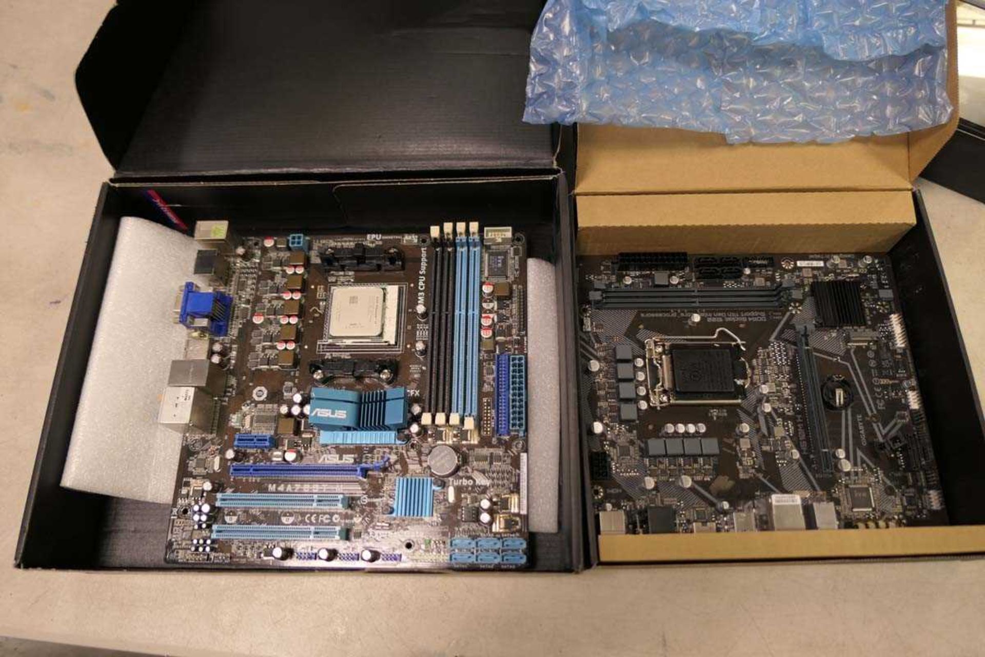 2 motherboards (incorrect boxes)