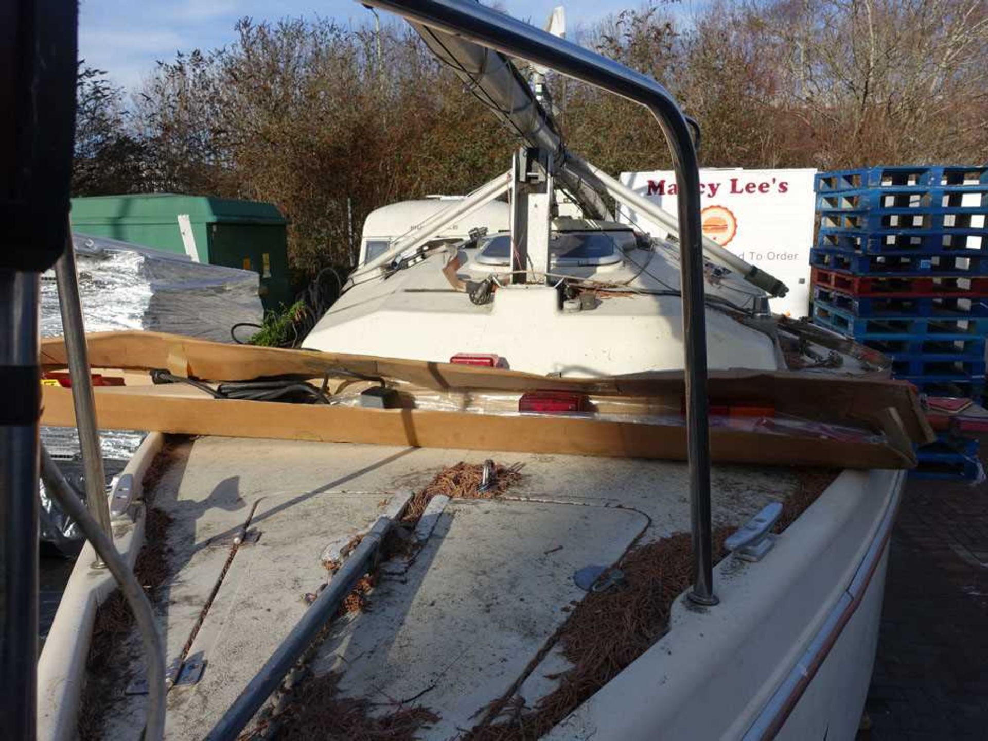 ‘Gentle Jane’ Red Fox 200E trailer sailer yacht, with single axle trailer, length 20ft, beam 8ft - Image 15 of 20