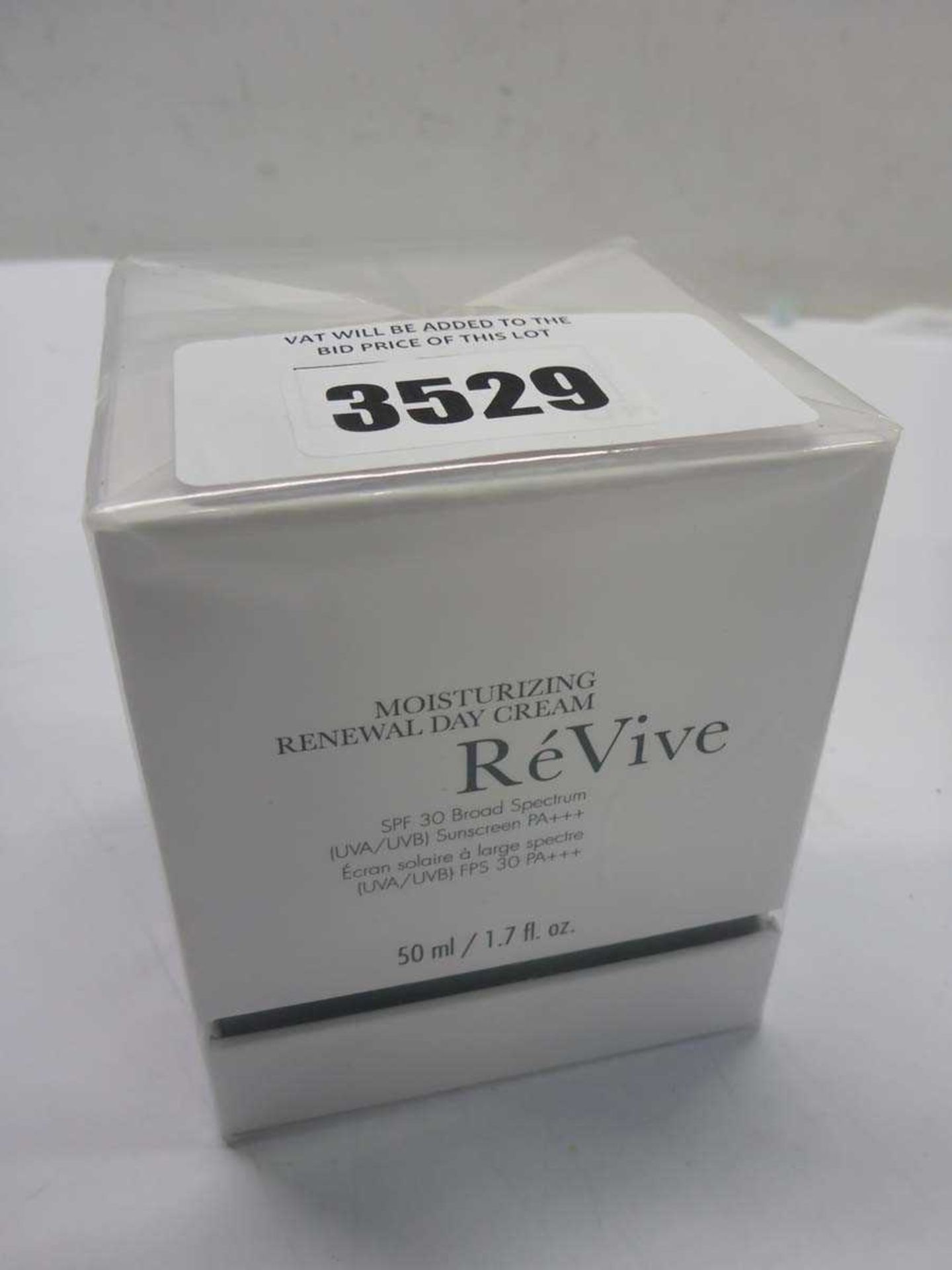+VAT ReVive moisturizing renewal day cream 50ml