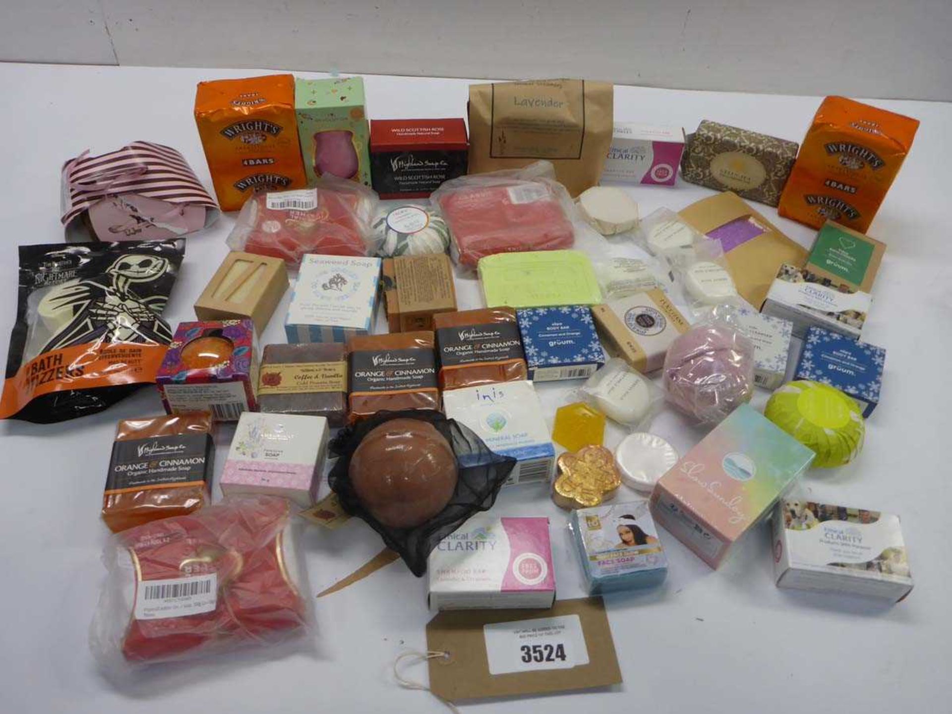 +VAT Selection of fragrance soaps and bath bombs