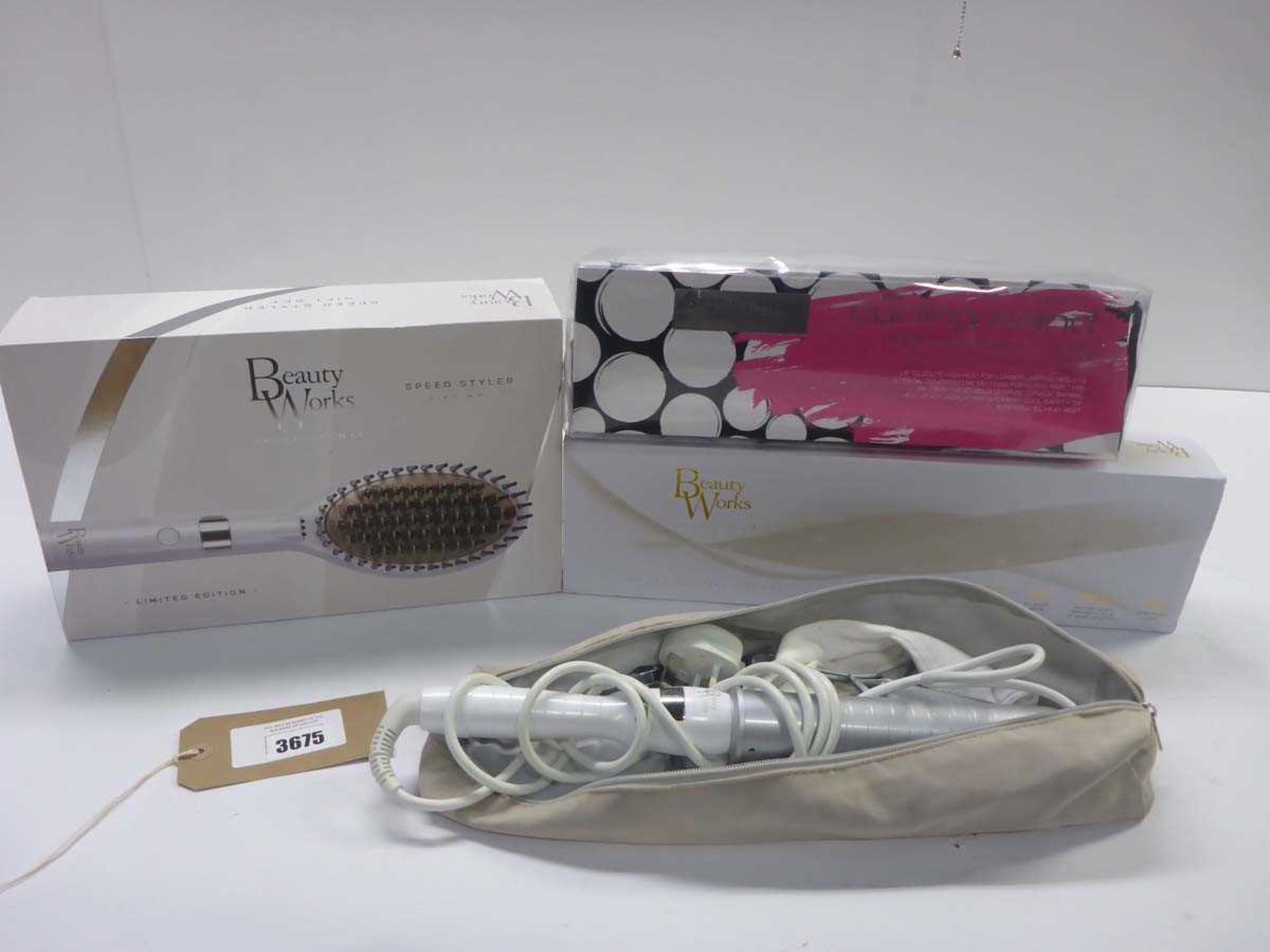 +VAT Beauty Works Ltd. Ed. Speed styler gift set, Beauty Works boxed & unboxed styler and Salon