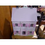 Small dolls house