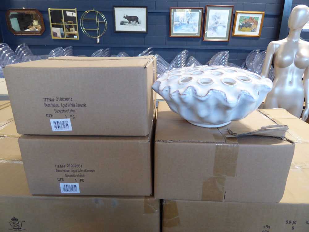 +VAT 4 boxed sets of 4 aged white ceramic decorative lotus
