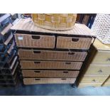 Mobile wicker chest of 2 over 4 drawers