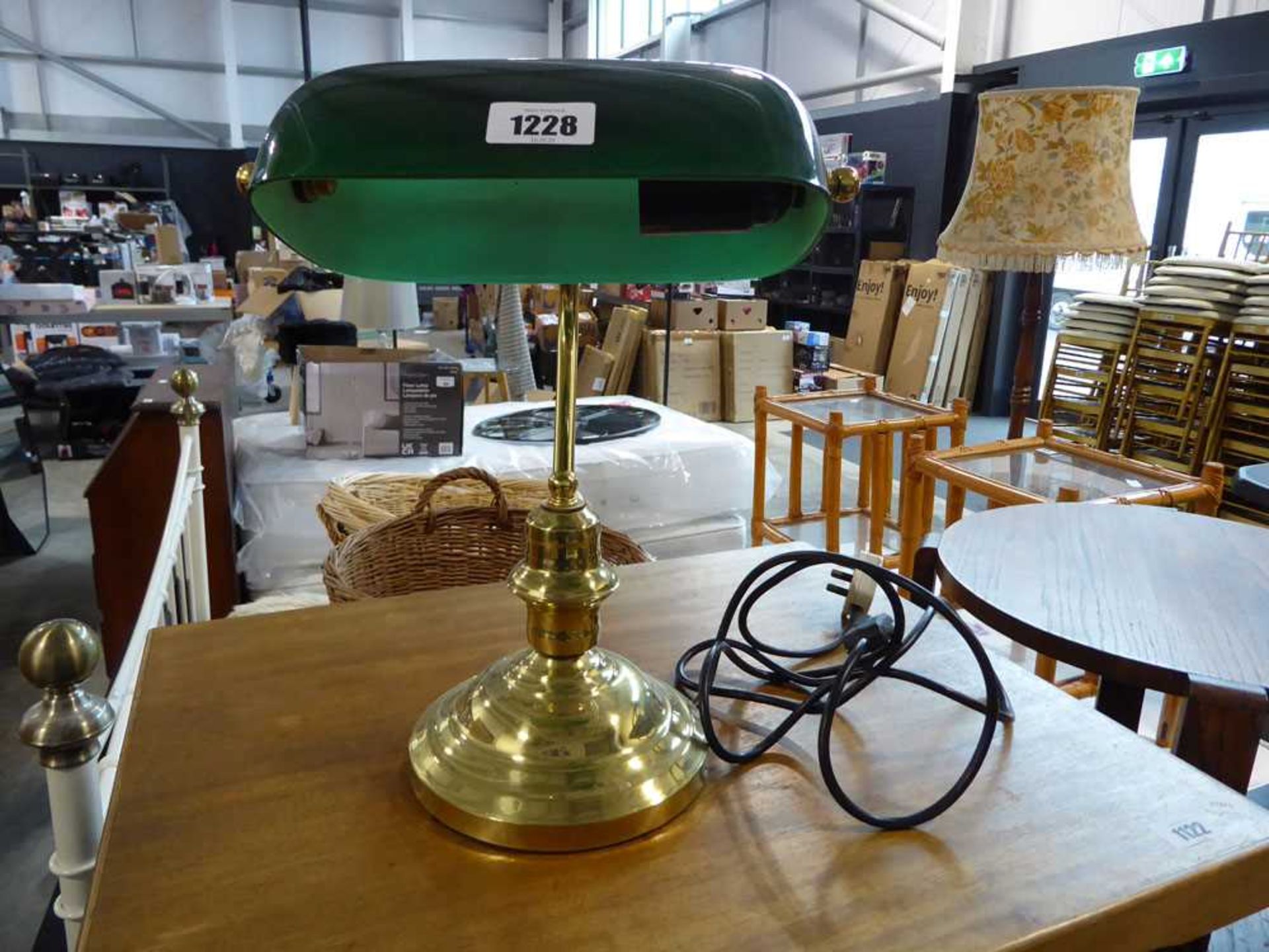 Bankers style lamp