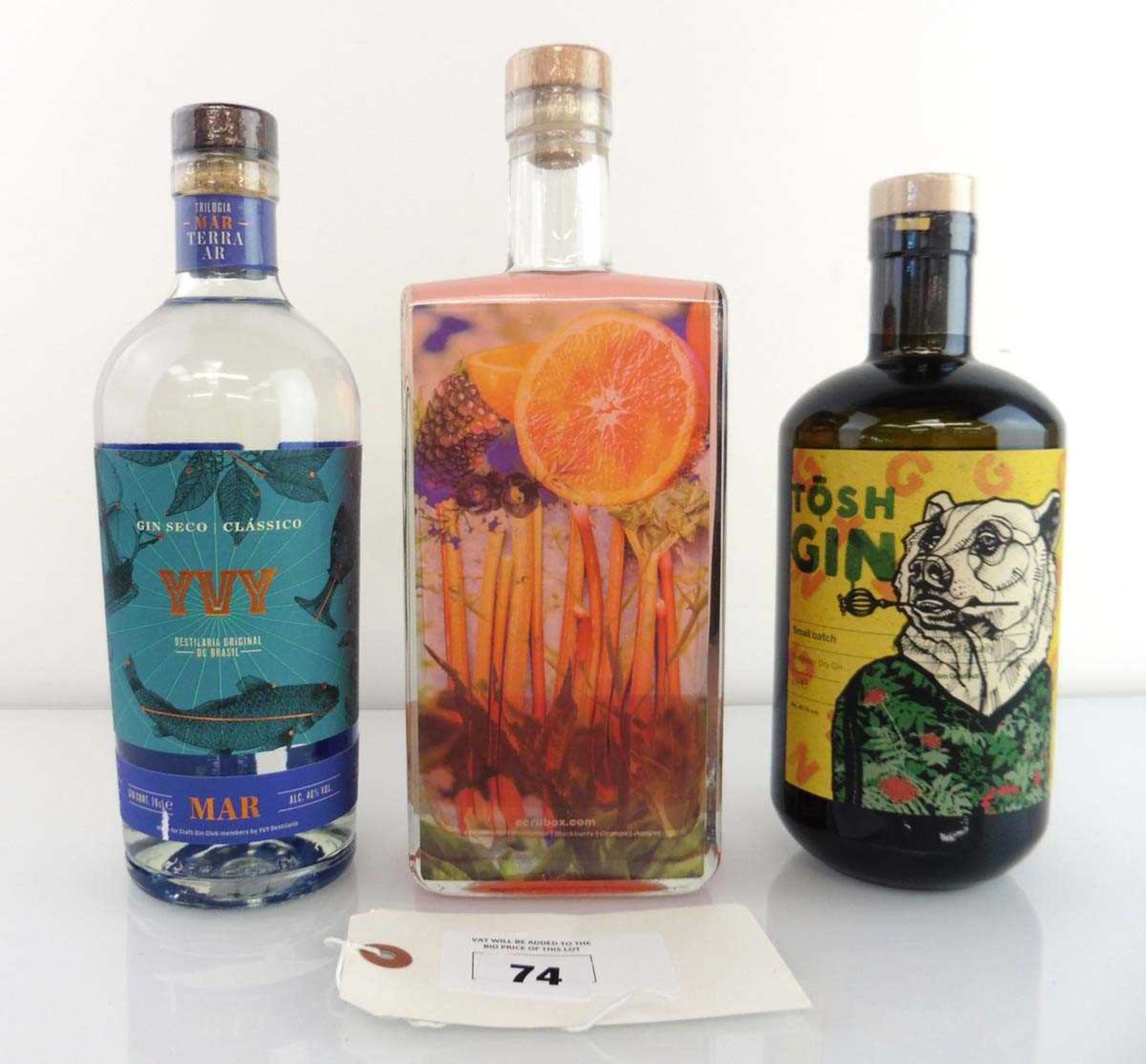 +VAT 3 bottles of Gin, 1x Ecrubox Gin from Piston Distillery 70cl 40%, 1x Trilogia Mar Terra AR