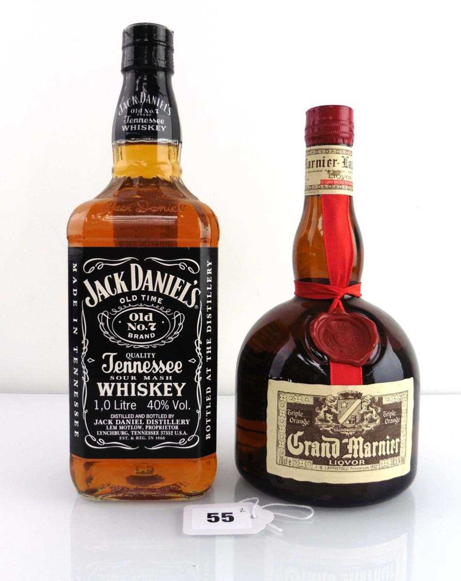 2 bottles, 1x Jack Daniel's Old Time No.7 Tennessee Sour Mash Whiskey 1 litre 40% & 1x Grand Marnier