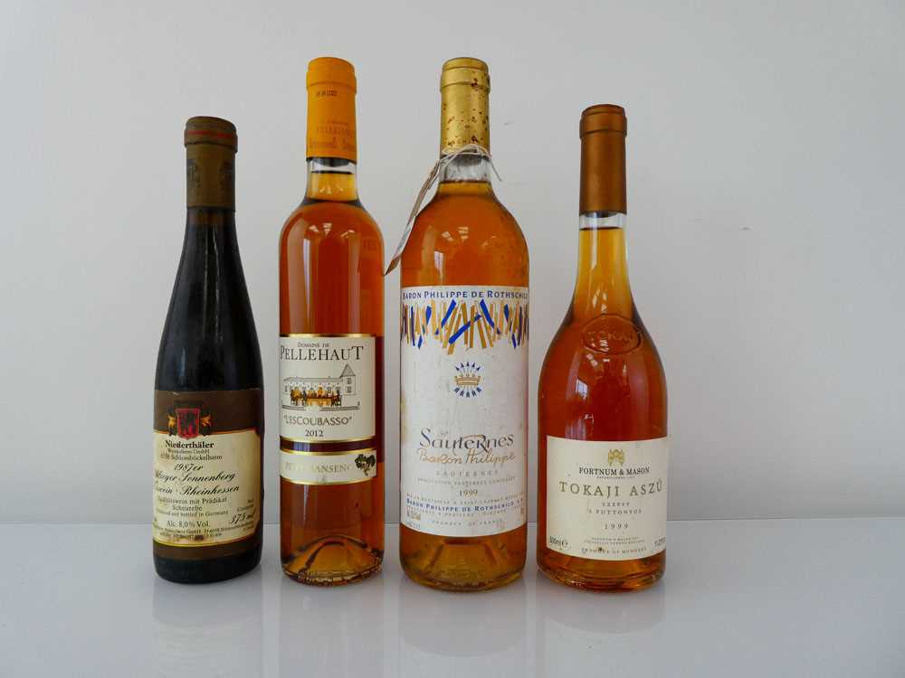 4 bottles of Dessert Wines, 1x Baron Philippe De Rothschild Sauternes 1999, 1x Fortnum & Mason