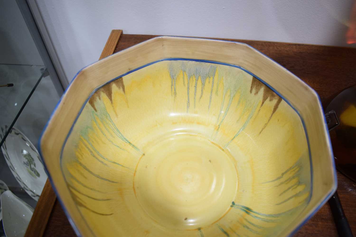 Clarice Cliff for Newport Pottery, aa Bizarre Range bowl of octagonal form decorated in the 'Delecia - Image 10 of 10