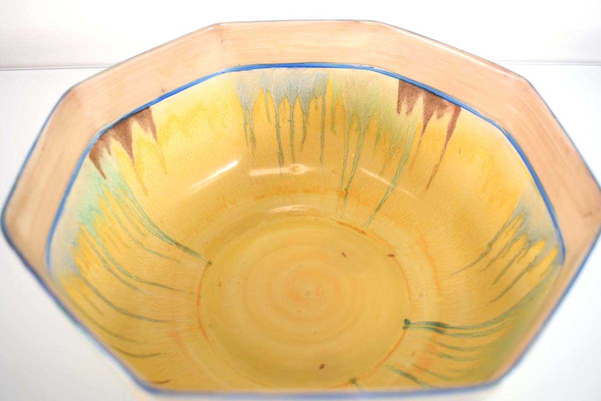 Clarice Cliff for Newport Pottery, aa Bizarre Range bowl of octagonal form decorated in the 'Delecia - Image 3 of 10