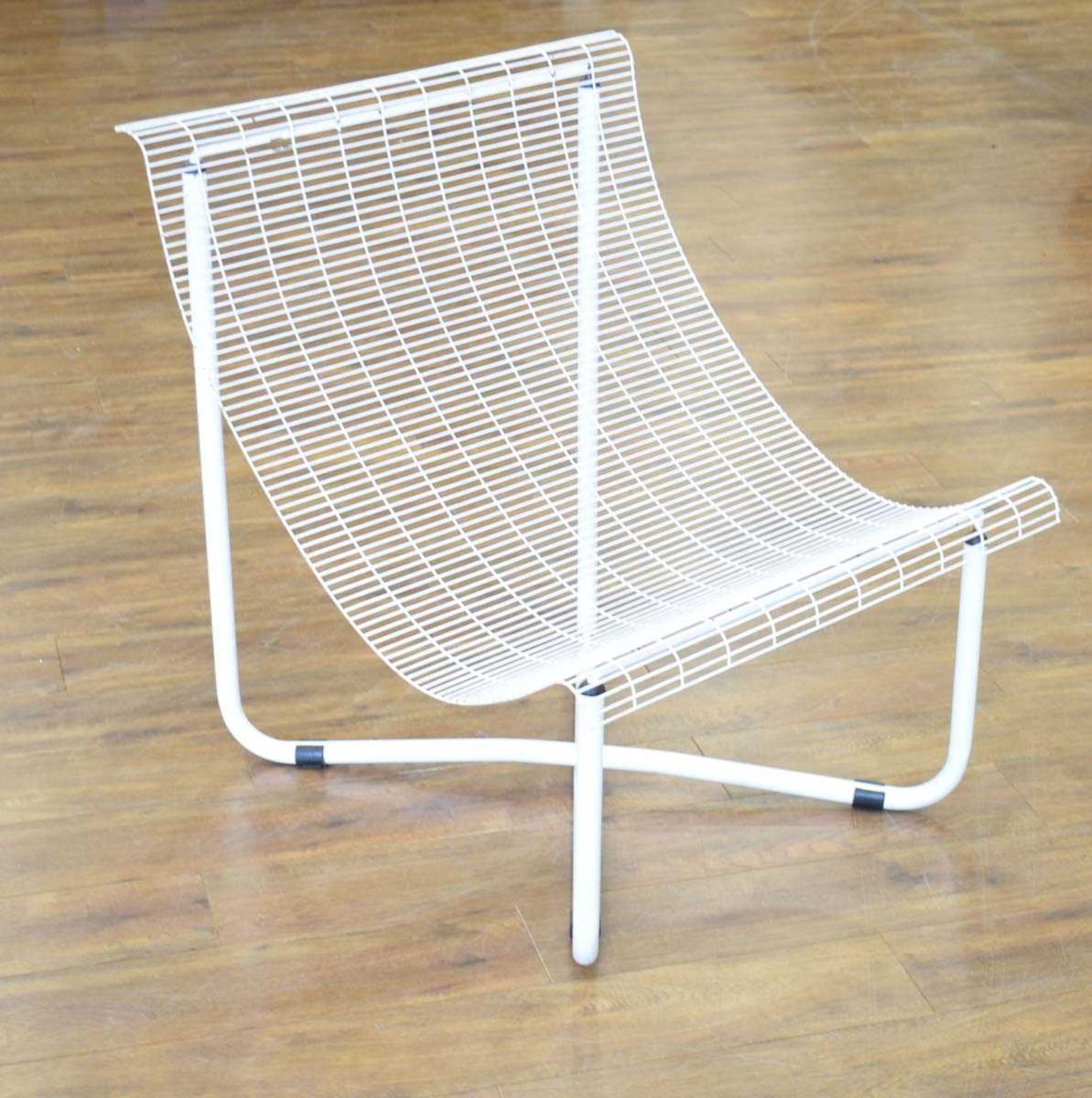 Niels Gammelgaard for Ikea, a 1980's white wirework 'Jarpen' chair Structurally sound, some wear and