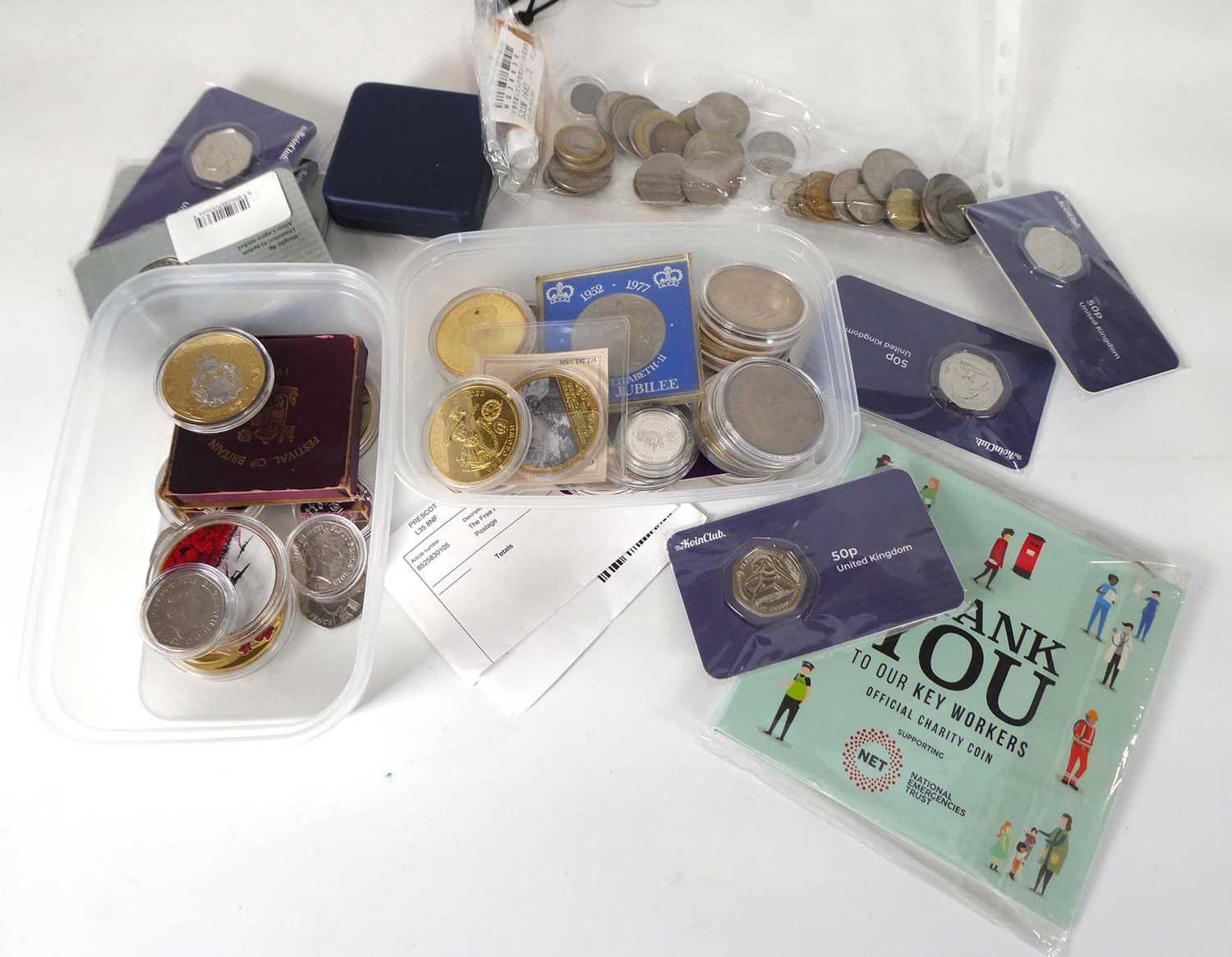A large quantity of late 20th/early 21st century commemorative, plated, cupro nickel and other coins - Image 3 of 3
