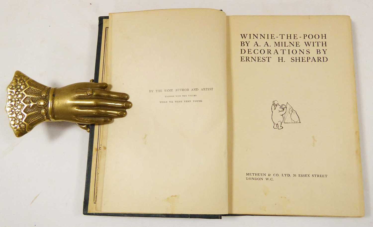 Alan Alexander Milne & Ernest Shepard : Winnie the Pooh, 1926. 1st. Edition. Original green cloth