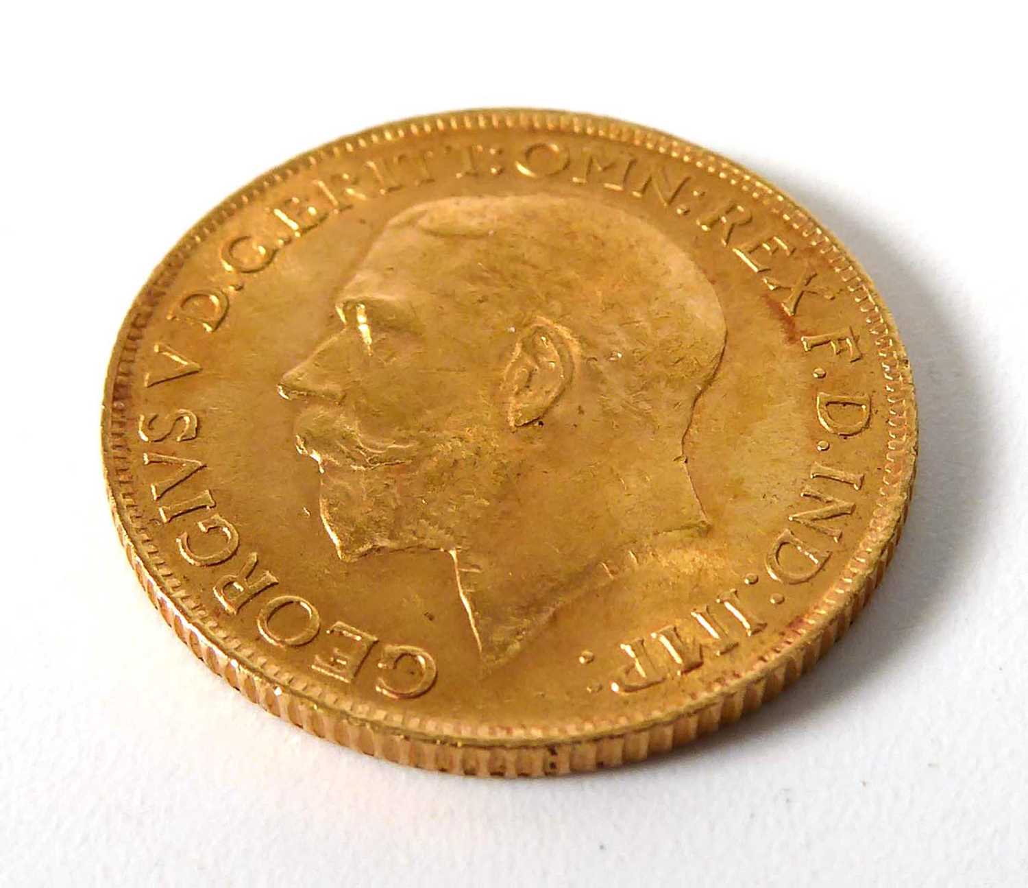 A sovereign dated 1912 - Image 4 of 4