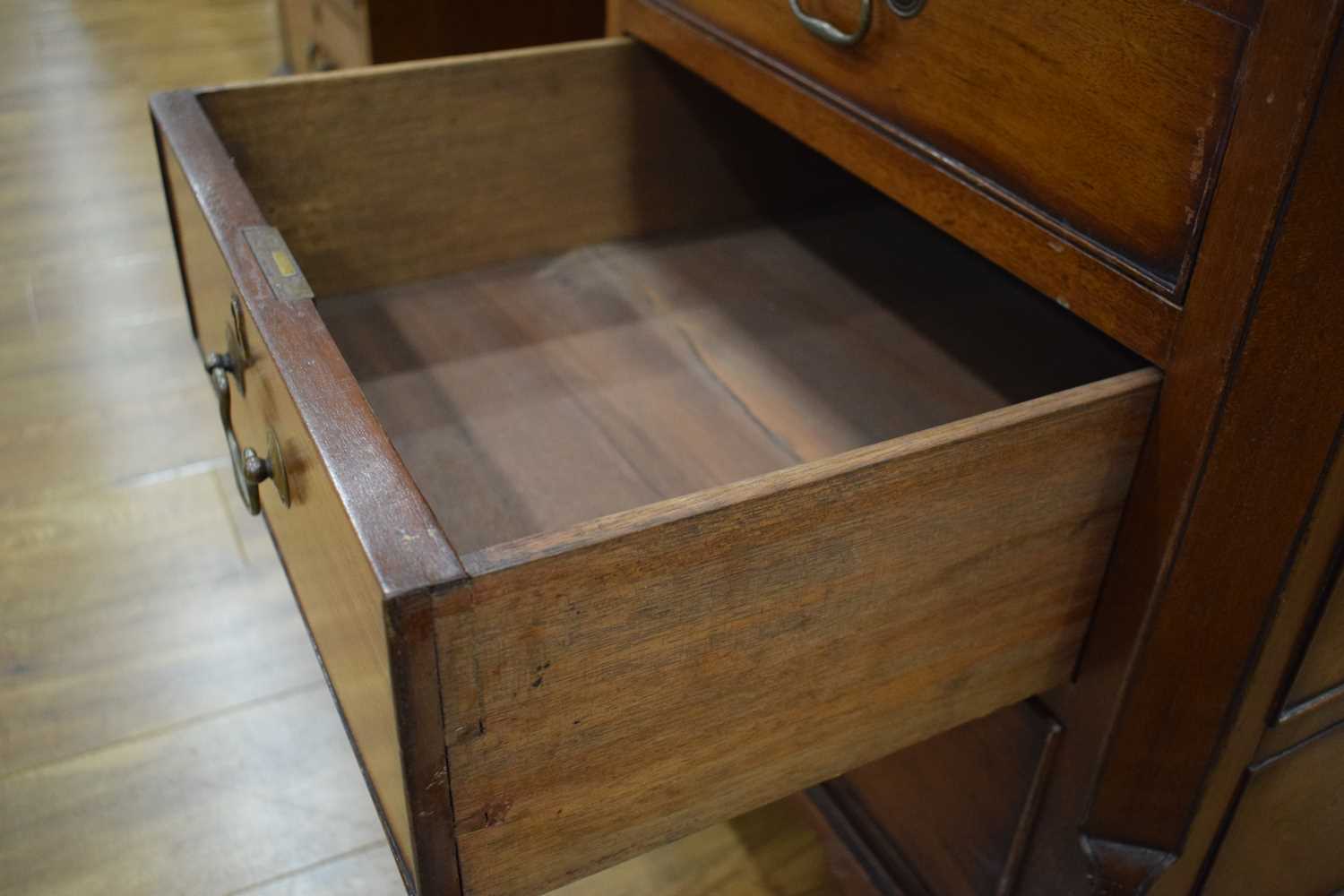 A late 19th/early 20th century mahogany partner's desk, the green tooled leather surface over a - Image 9 of 22