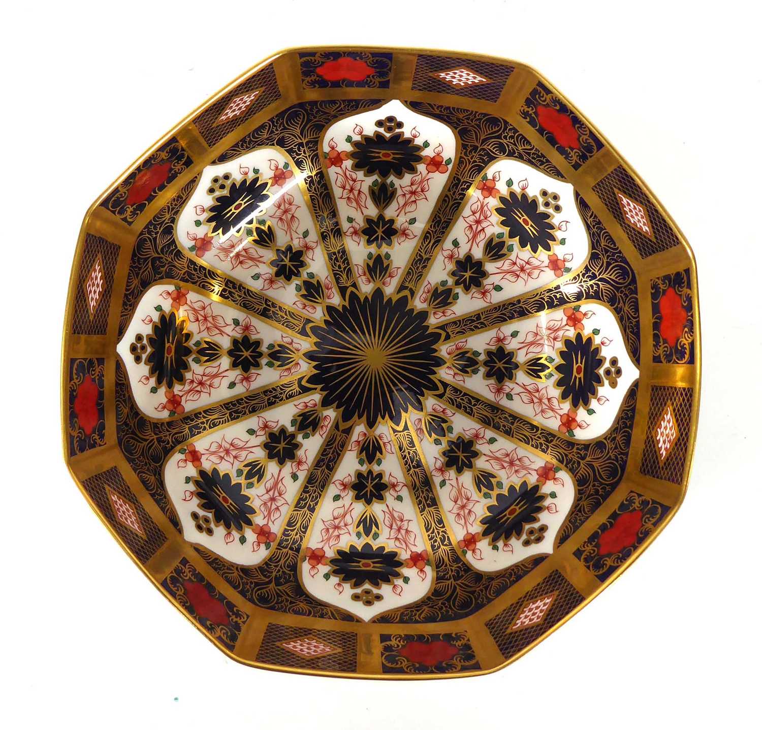 A Royal Crown Derby octagonal bowl, typically decorated in the 1128 Imari pattern, w. 21 cm Please - Image 2 of 18