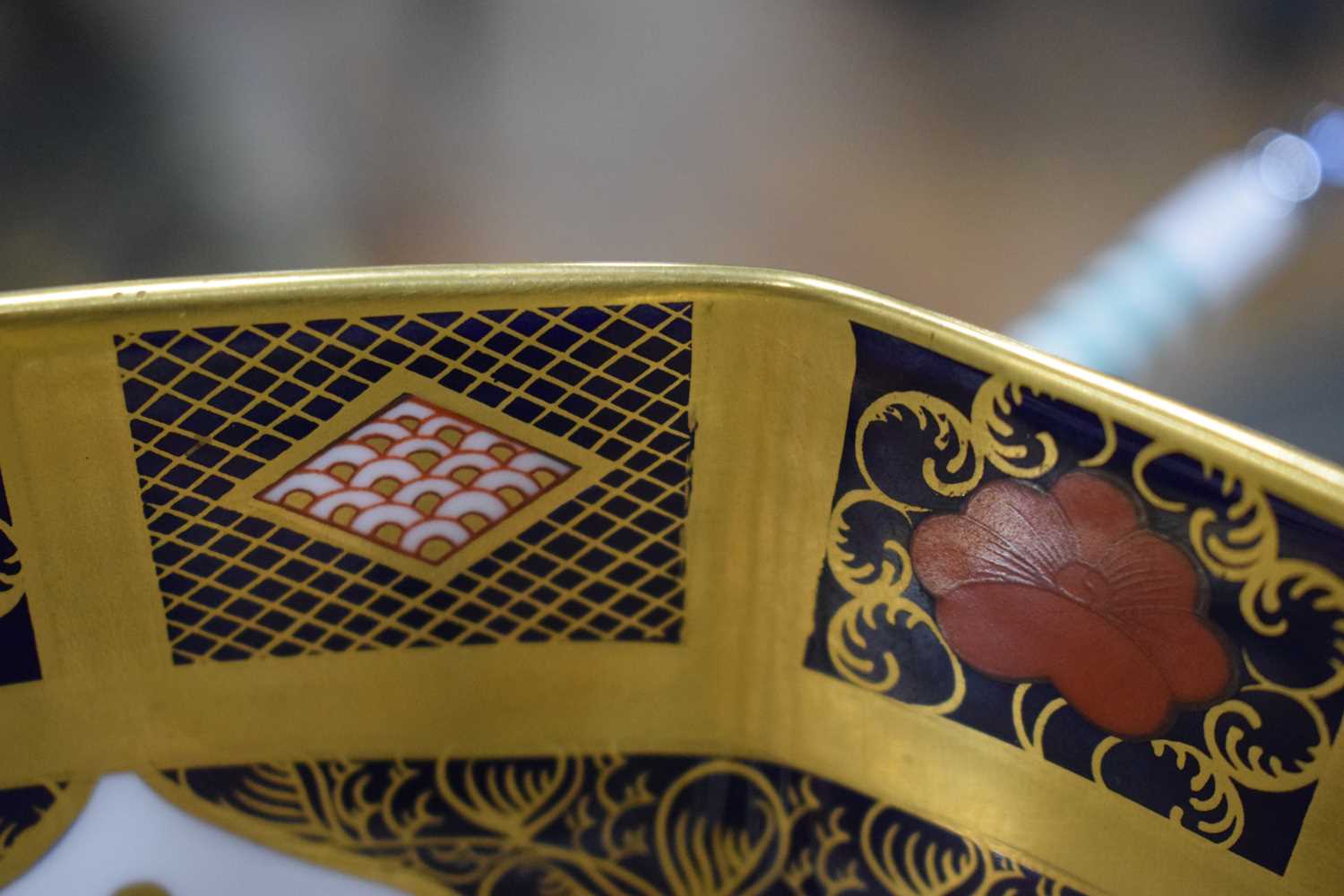 A Royal Crown Derby octagonal bowl, typically decorated in the 1128 Imari pattern, w. 21 cm Please - Image 12 of 18