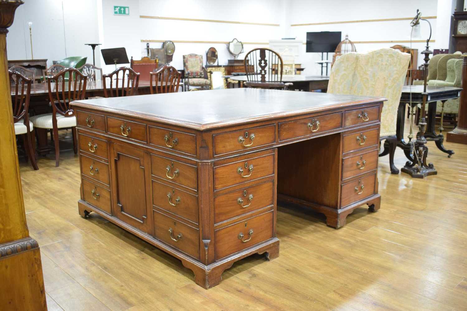 A late 19th/early 20th century mahogany partner's desk, the green tooled leather surface over a - Image 6 of 22