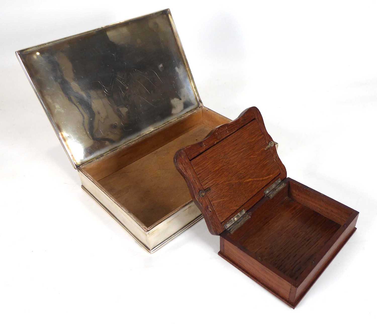 A metalware cigarette box of plain rectangular form, w. 19,5 cm and a silver mounted box, Birmingham - Image 2 of 2