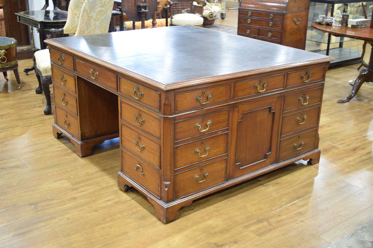 A late 19th/early 20th century mahogany partner's desk, the green tooled leather surface over a - Image 2 of 22