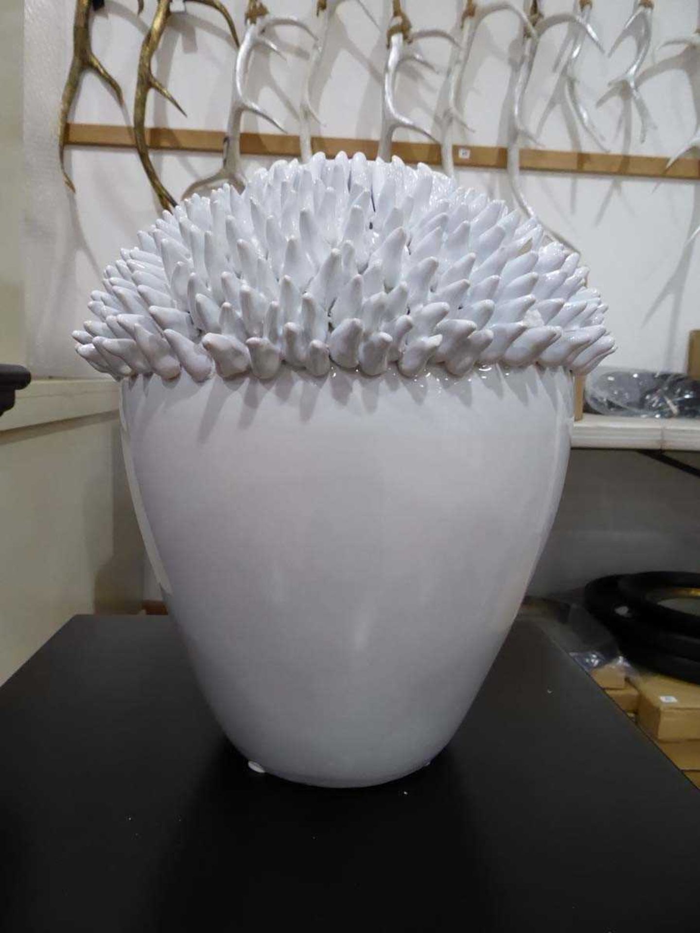 +VAT 5 white ceramic vases and sculptures - Image 6 of 6