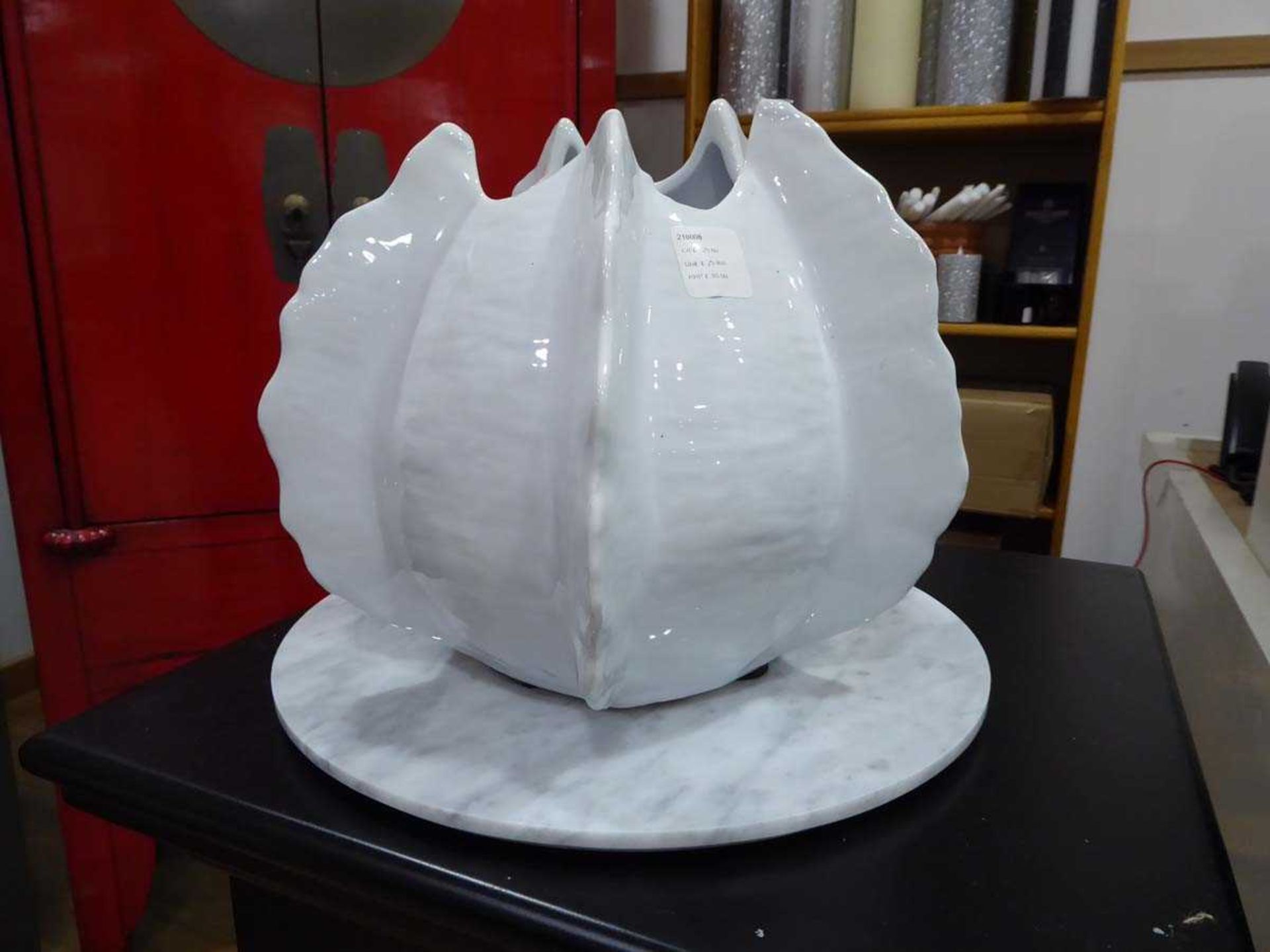 +VAT 5 white ceramic vases and sculptures - Image 2 of 6