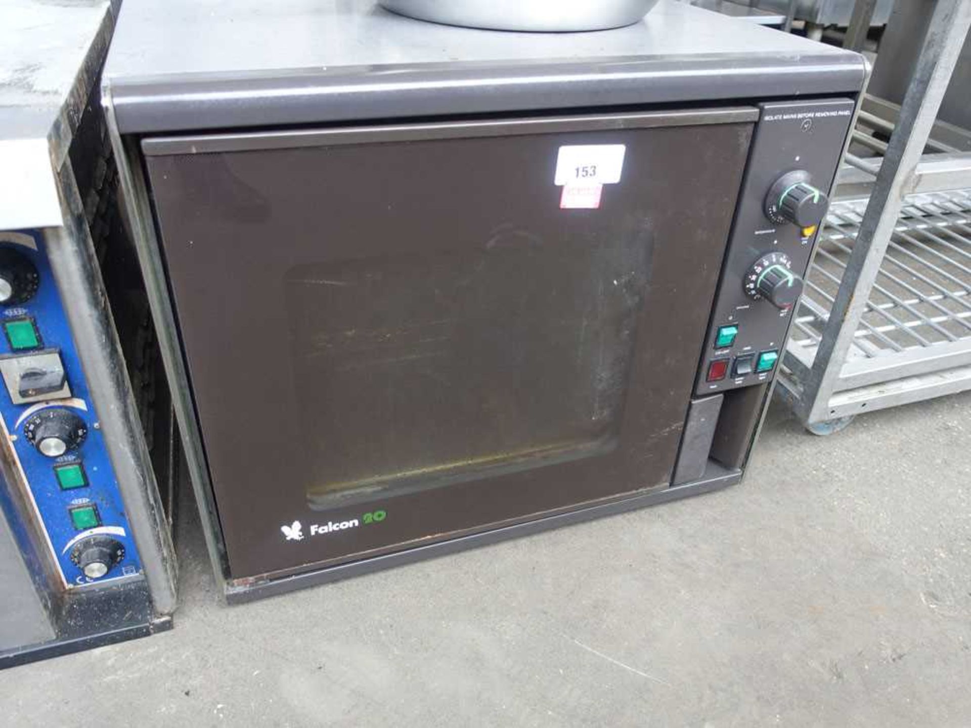 +VAT 66cm electric Falcon 20 bench top oven (failed electric test) - Image 3 of 4