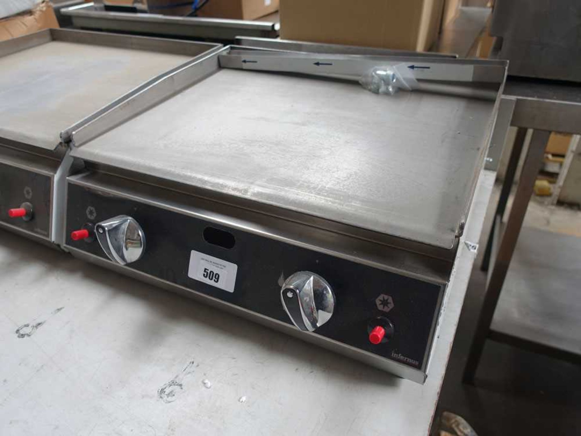 +VAT 50cm gas 2 burner flat top griddle