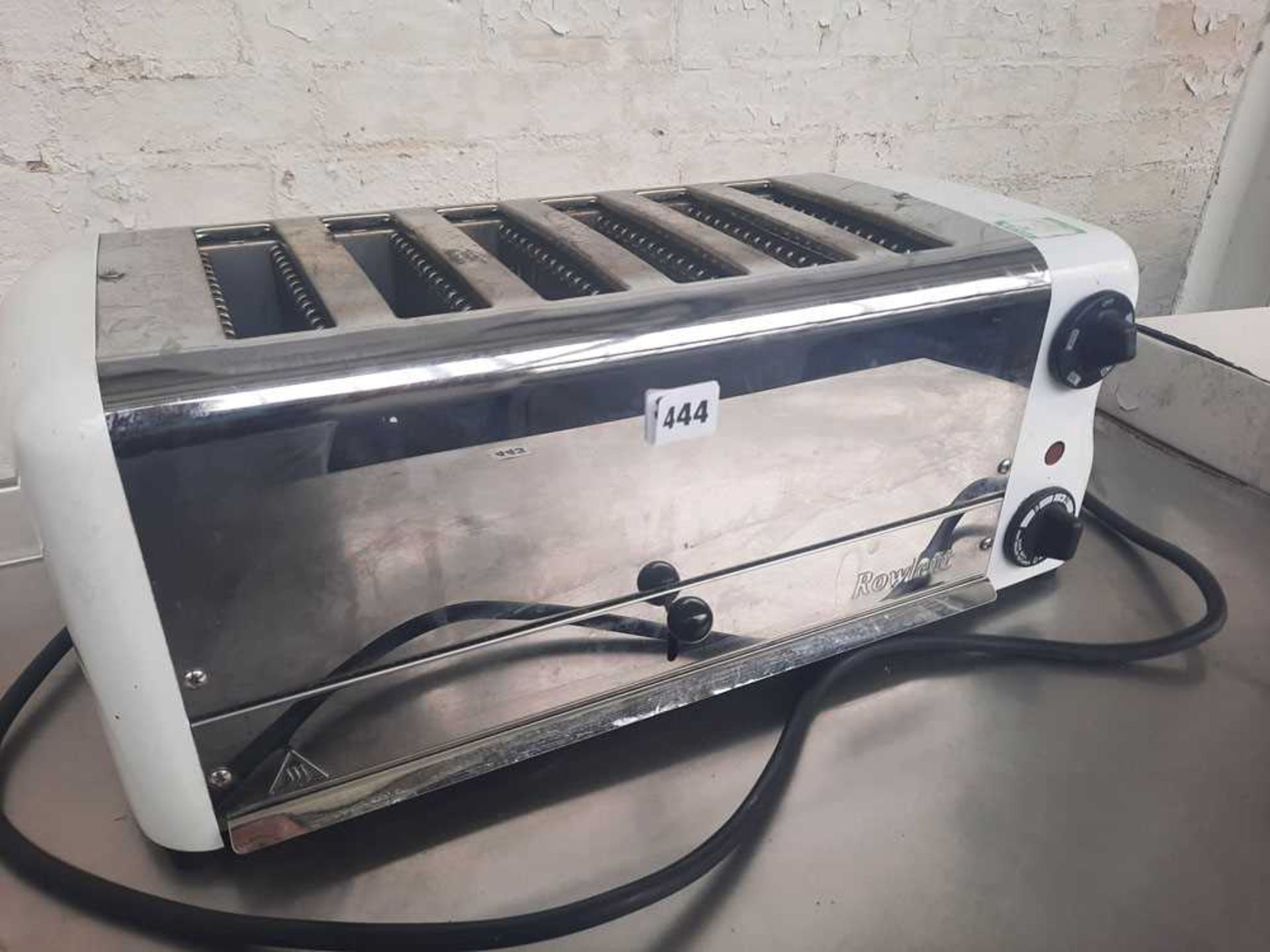 Rowlett 6 slice commercial toaster - Image 2 of 2