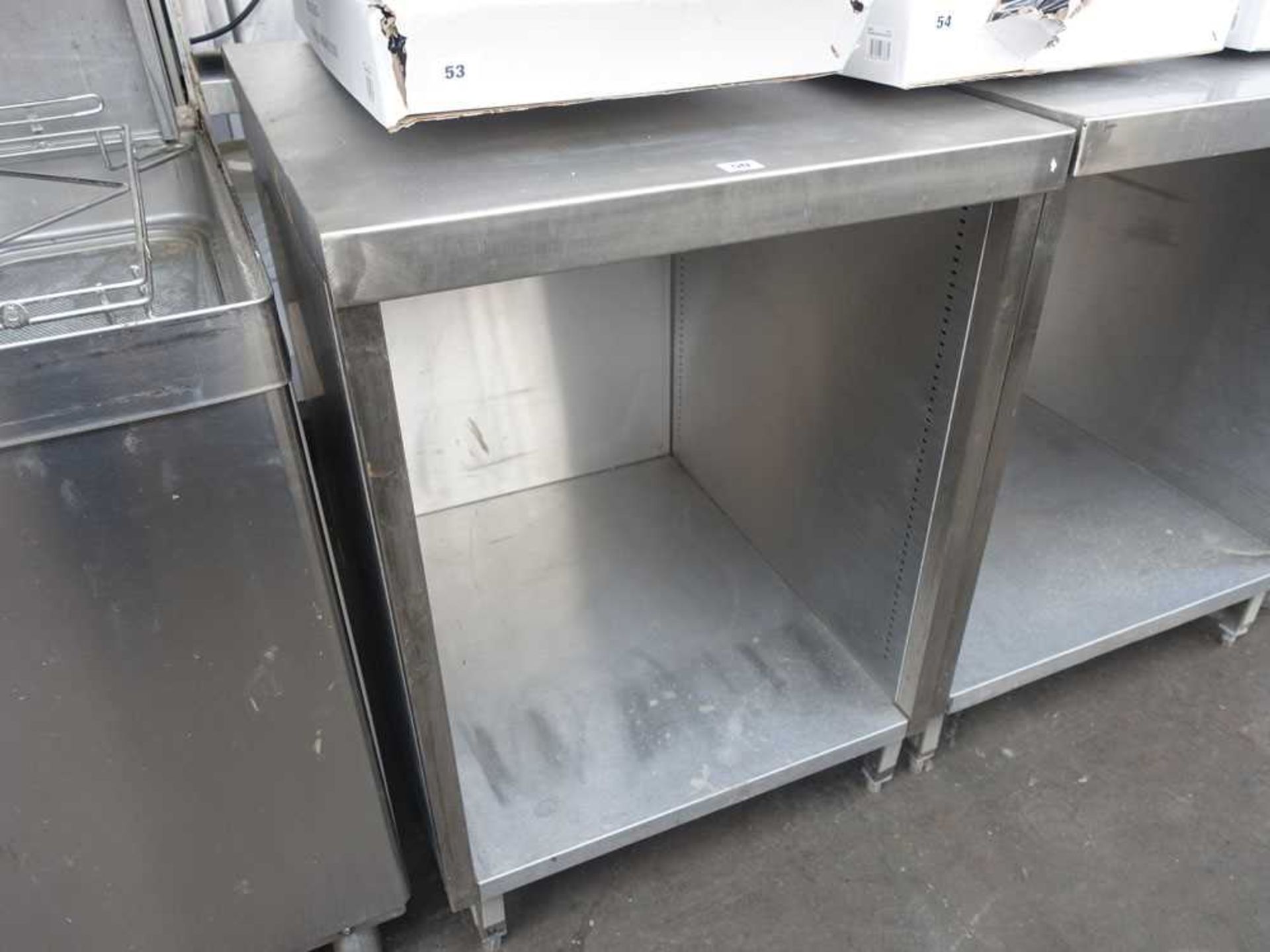 63cm stainless steel preparation surface