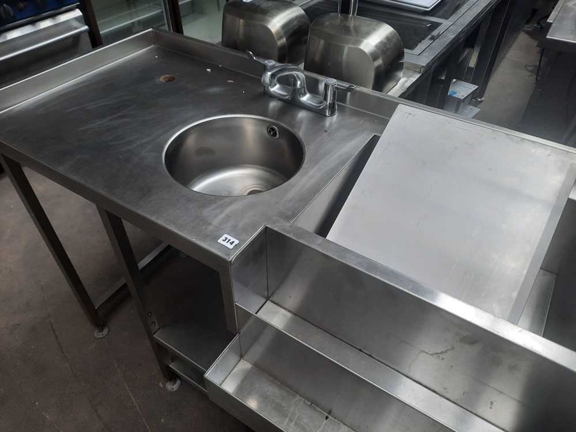 185cm stainless steel back bar area with hand basin, bottle dump, tap set, shelves etc - Image 4 of 4