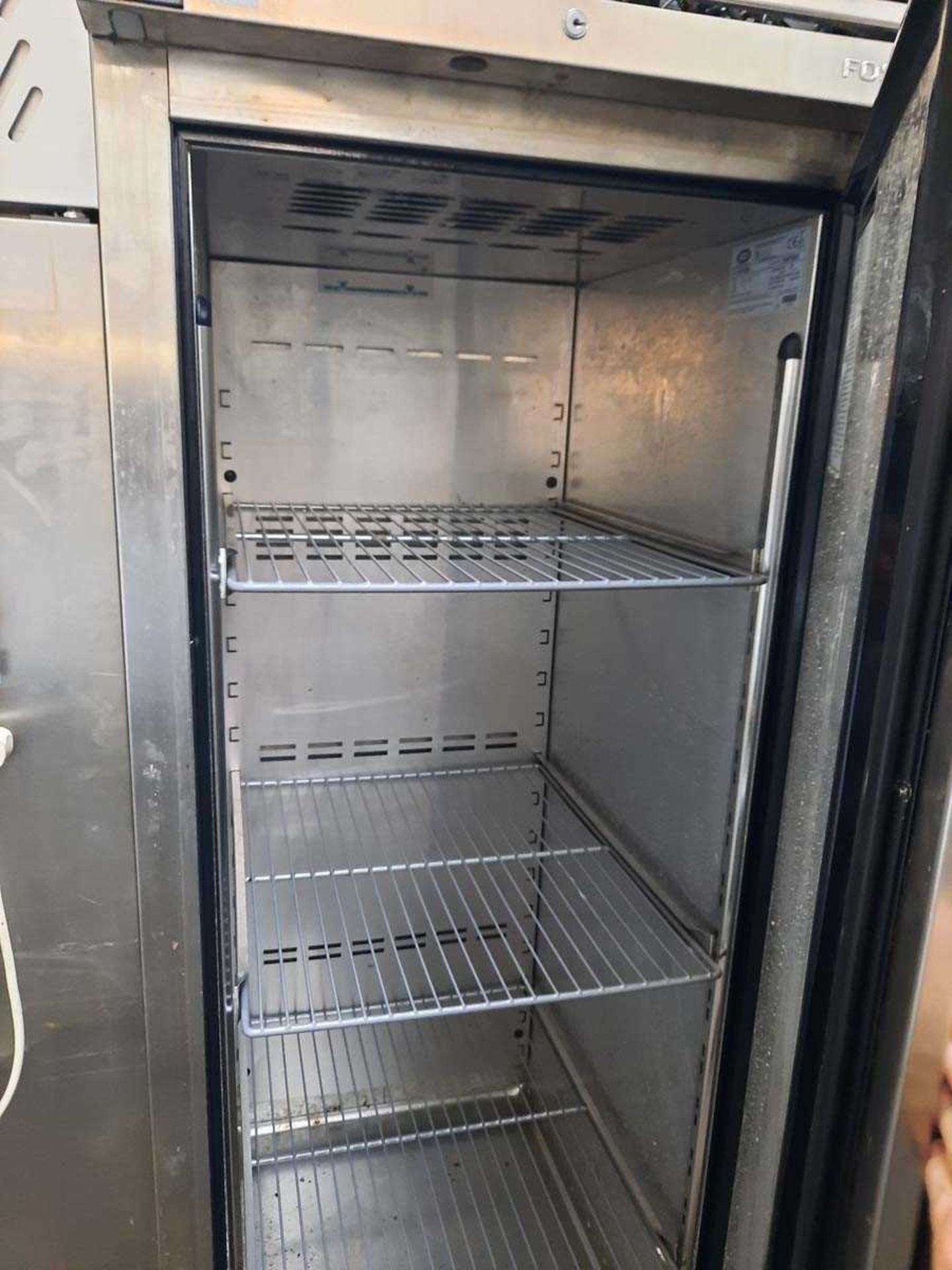 70cm Foster EP700H single door fridge - Image 2 of 2