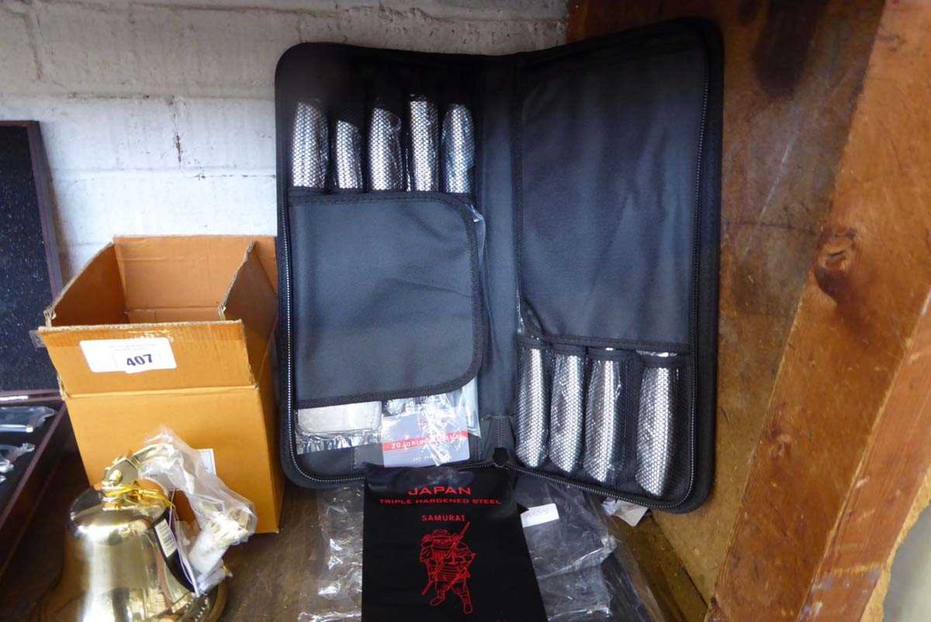 Japanese samurai style 9 piece knife set in zip up case - Image 3 of 3