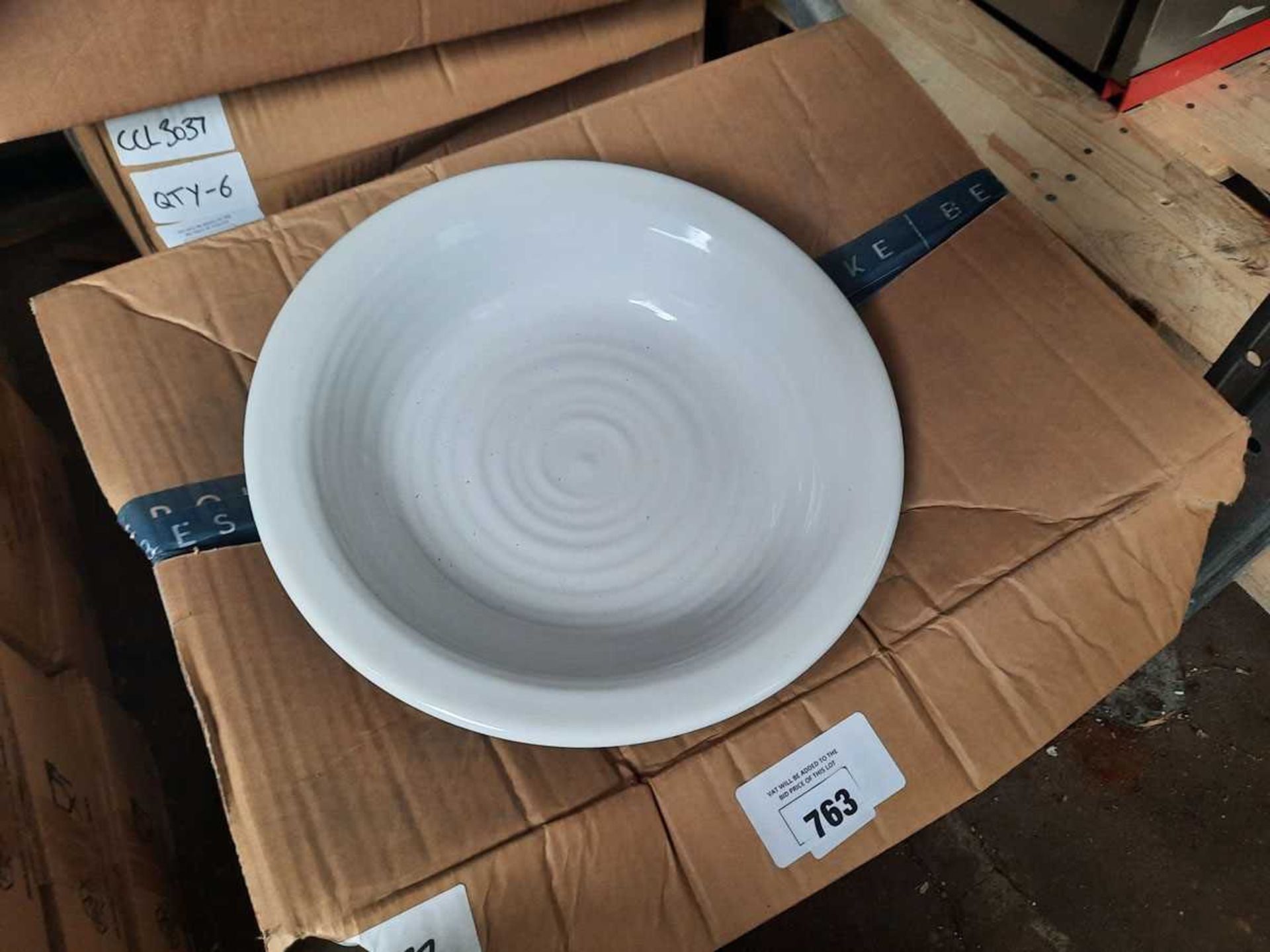 +VAT 6 large white decorative bowls
