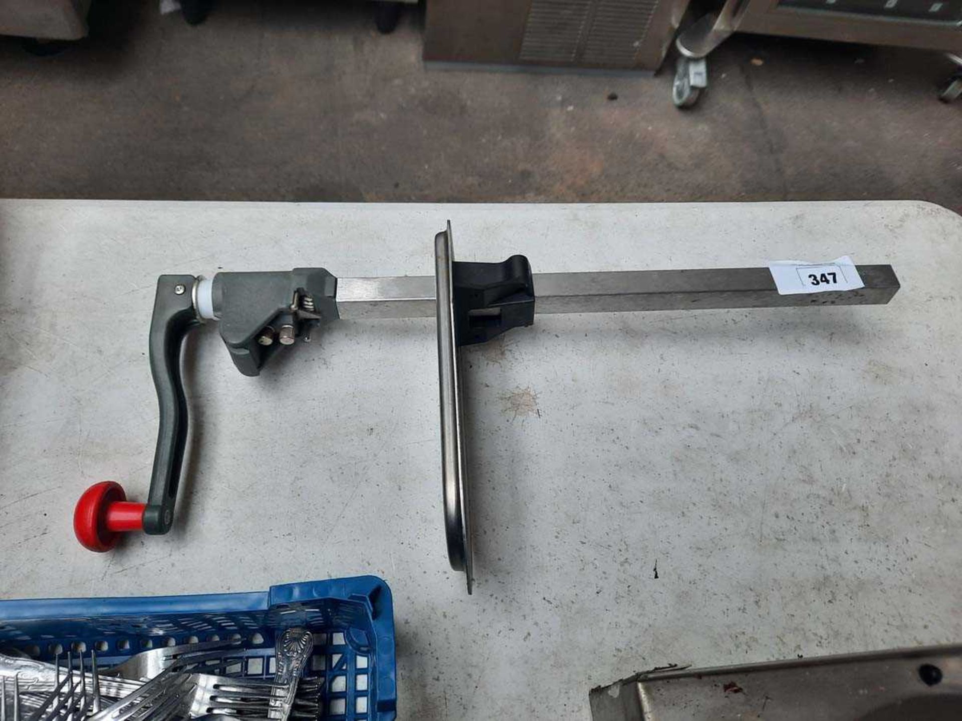 +VAT Bench mount can opener