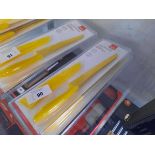 +VAT 2 Kuhn Rikon yellow bread knives