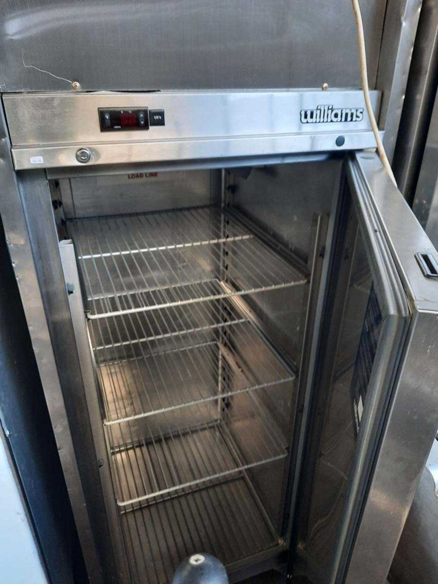 +VAT 74cm Williams HJ1SA single door fridge - Image 2 of 2