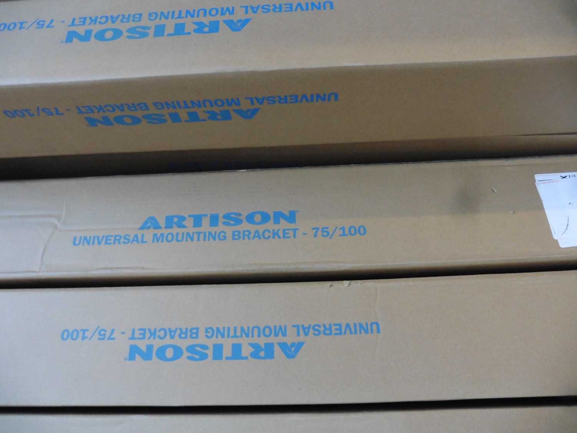 +VAT Two Artison universal mounting brackets for 75-100" monitors