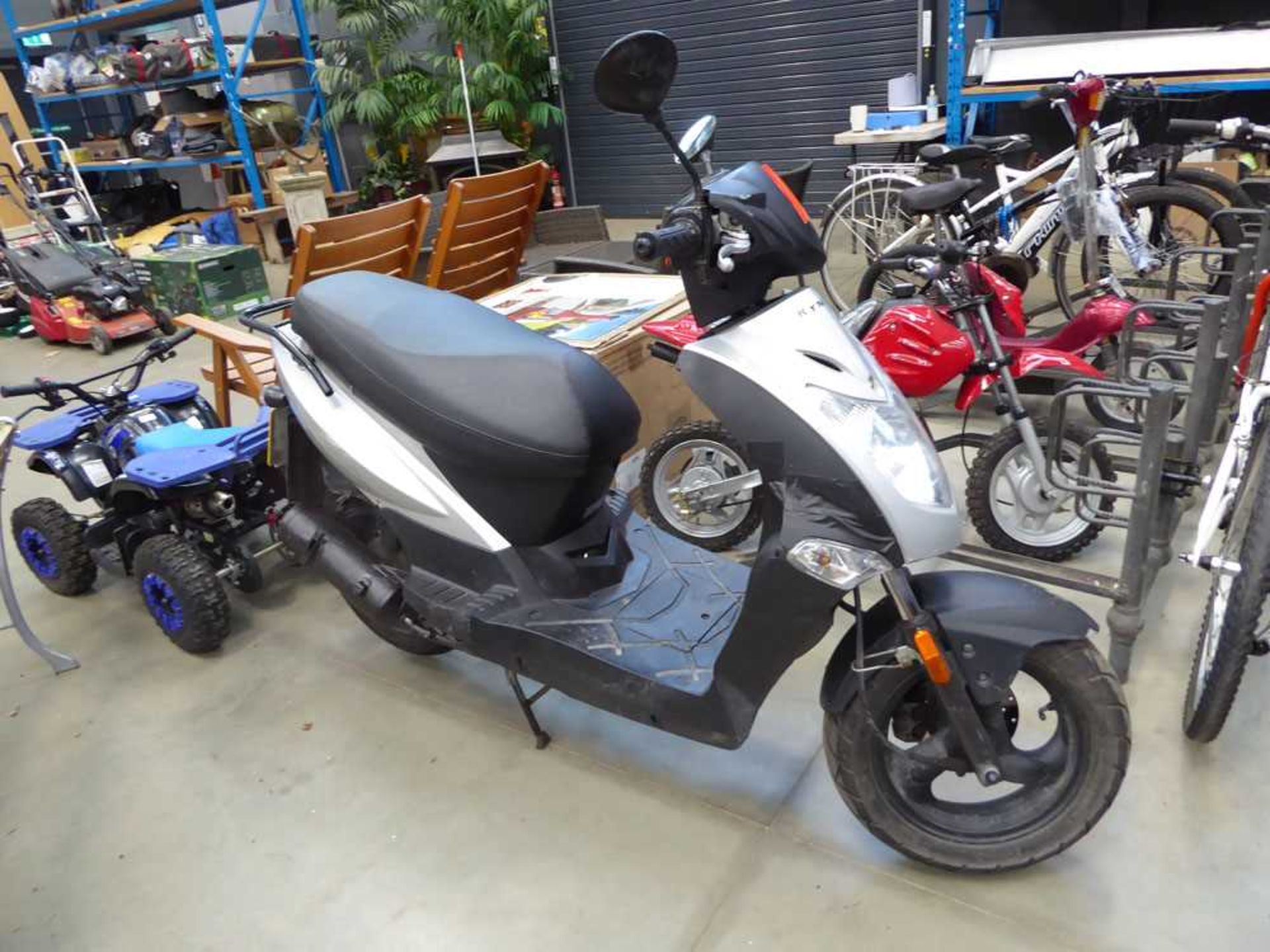 Kymco Agility 125 Scooter - Image 2 of 10