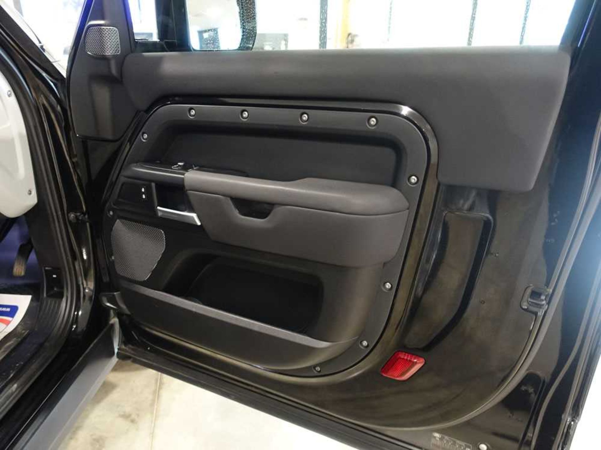 +VAT AX21 00G (2021) Land Rover Defender Hardtop D MHEV, automatic, 2 door panel van LGV in black, - Image 12 of 22