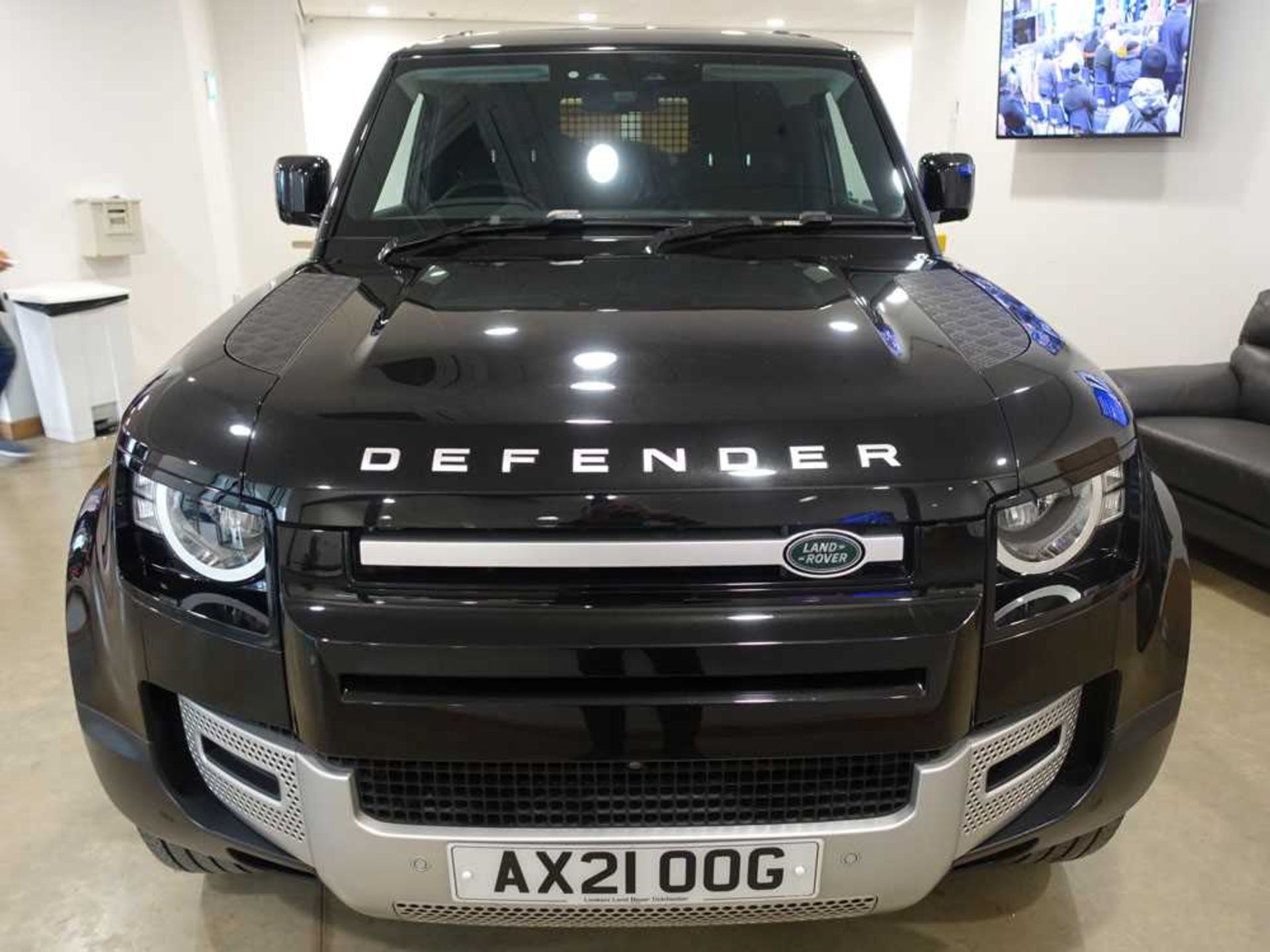 +VAT AX21 00G (2021) Land Rover Defender Hardtop D MHEV, automatic, 2 door panel van LGV in black, - Image 5 of 22