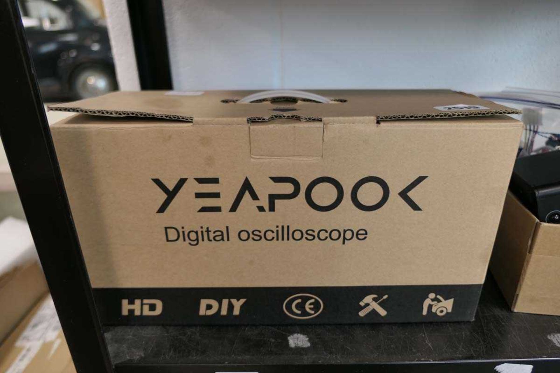 Boxed digital oscilloscope