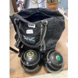 Bag of 8 lawn bowls