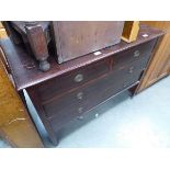 Victorian chest of 2 over 2 drawers