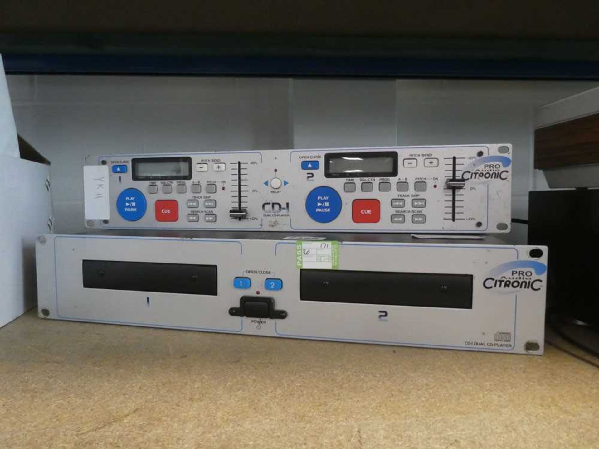 Pro audio citronic dual CD player and a CDi control panel