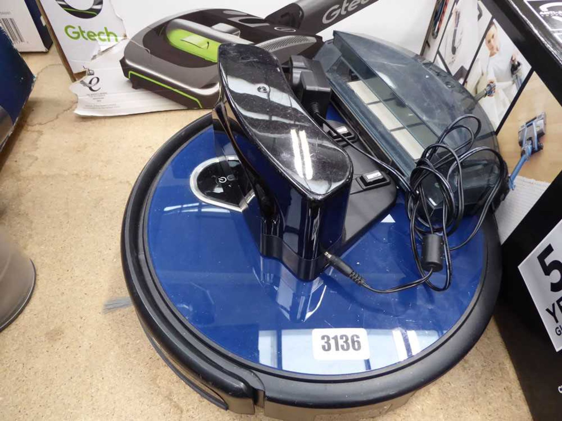 +VAT Robotic vacuum cleaner with charger