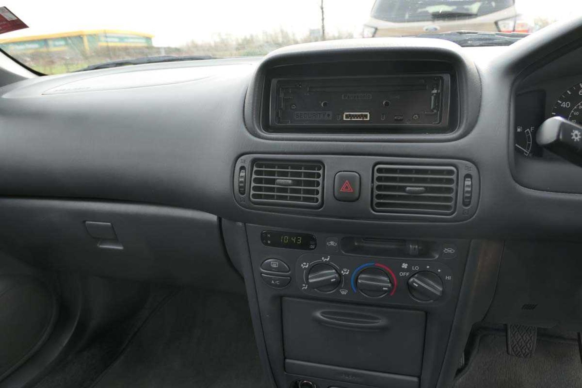 Toyota Corolla SR in blue, registration plate R714 TLC, first registered 29.06.1998, 3 door - Image 8 of 12