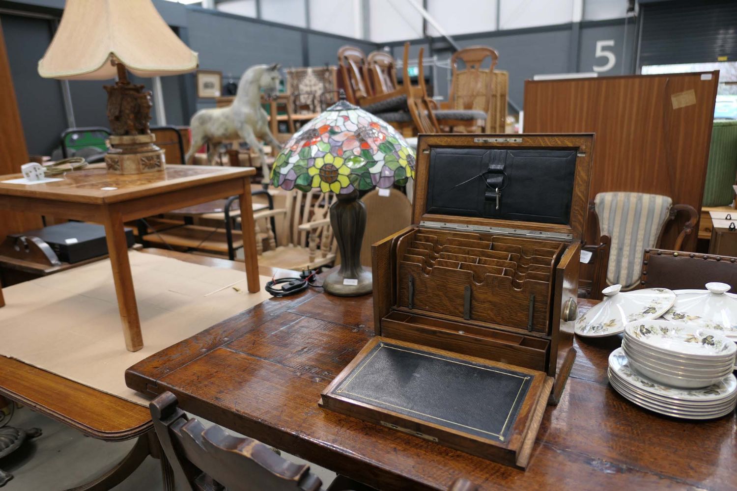 Saleroom 5 Weekly Furniture & Effects